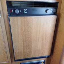 Caravan Fridge Electrolux 3