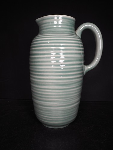 Clarice cliff newport - newport, pottery