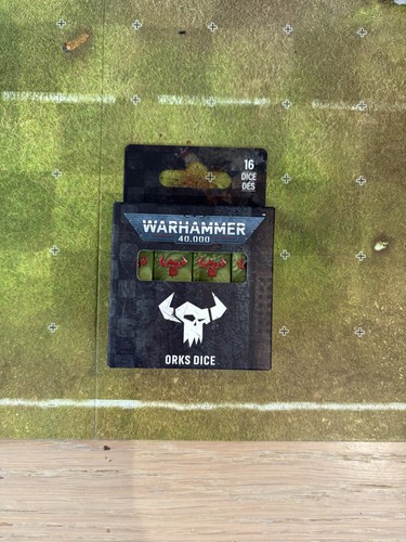Warhammer 40k orks dice set - warhammer,