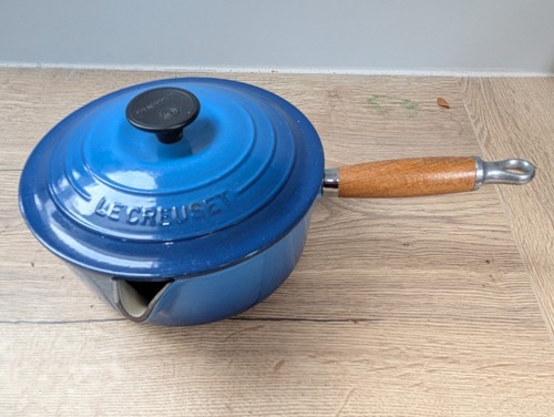 Creuset blue cast iron - le,