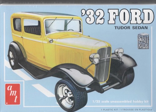 Amt1414 ford sedan tudor - 32,