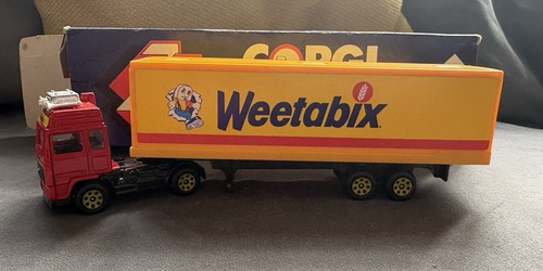 Vintage corgi volvo container - volvo,