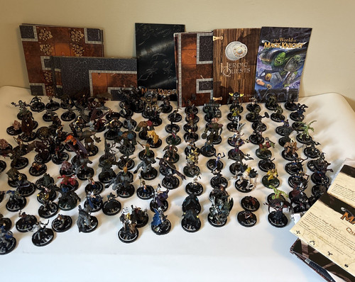 Mage knight figures - mage,