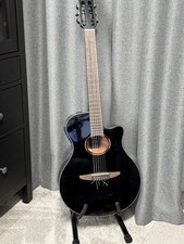 Yamaha NTX1BL Guitar semi acoustic