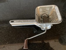 Vintage Mouli Parsmint Herb Grinder