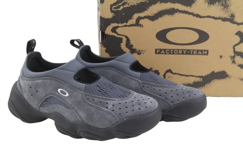 Brain dead men sandals - brain,