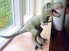 Large T-Rex Tyrannosaurus Rex