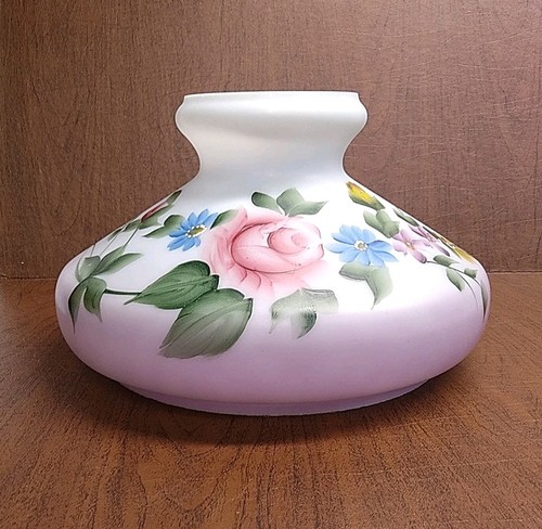 Vintage milkglass hurricane - ,