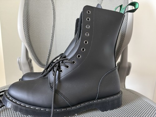 New solovair black - new,