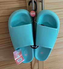 Ladies mint green sliders flip