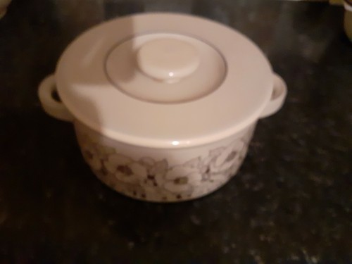 Hornsea cornrose lidded - cornrose,