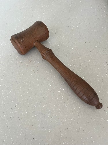 Vintage old wooden - vintage, judge