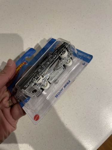 Hotwheels treasure hunt - hunt, chevy