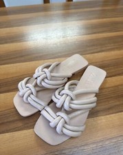 Women’s ZARA Leather Cream Sandals Sliders With Tubular Straps Size 3