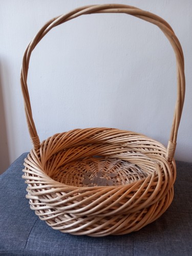 Circular large wicker - wicker, basket