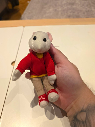 Stuart little official small - stuart,