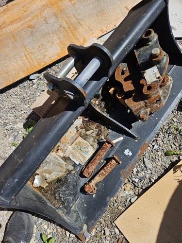 Mini digger bucket and quick - mini,