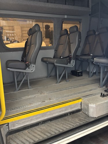 Twin seats with seatbelts - twin,