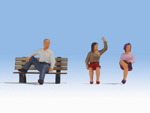 Sitting people noch 17860 - noch,