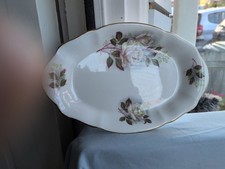 Royal albert white rose - nut, or