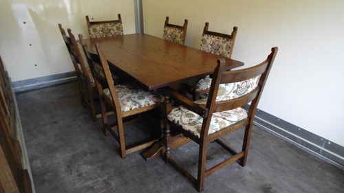 Old charm sovereign dining - old,