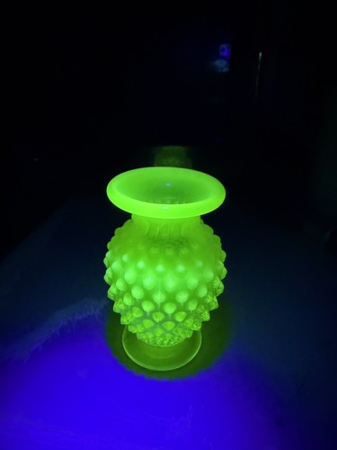 Fenton opalescent hobnail - fenton,