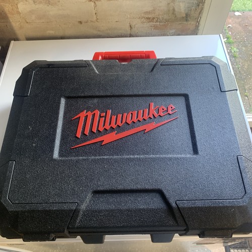 Milwaukee m18 cblpp2a 502c - milwaukee,