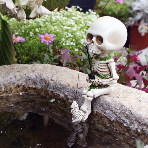 Fishing skull ornament resin - skull,