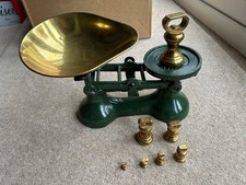 Boots Nottingham Cast Iron Kitchen Scales and Set of 7 Brass Weights