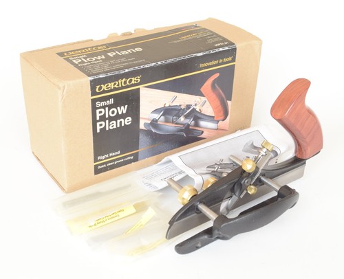 Veritas small right hand plow - small,