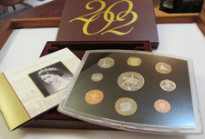 2002 UK Proof Coin Collection Royal Mint COA Cased Inc Golden Jubilee Crown £5 (