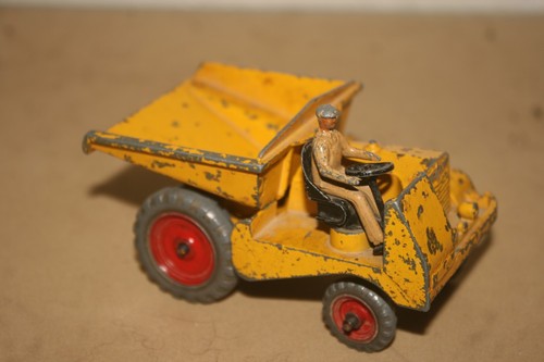 Dinky supertoy muir hill - dinky,