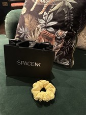 Hunza G - Original Crinkle Scrunchie In Butter Yellow - Space NK Exclusive