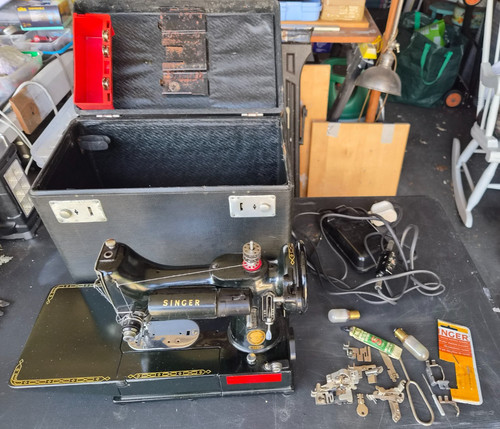 Singer 222k featherweight - singer,