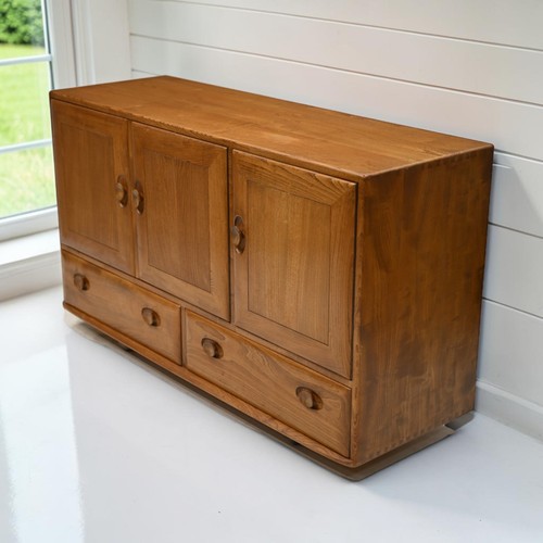 Ercol windsor sideboard model - ercol,