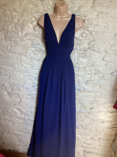 Bnwot navy sleeveless - navy,