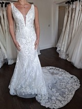 NEW Wedding Dress Ronald Joyce