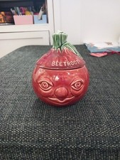 Vintage Beetroot Face Pot