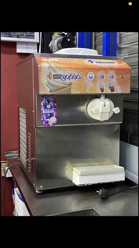 Italian ice cream - ice, machine