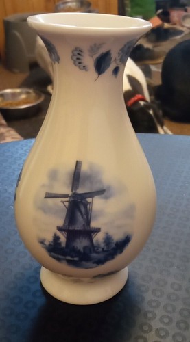Delft blue white vase - delft, hand