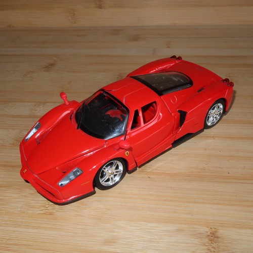 Maisto enzo ferrari - enzo, 1/24