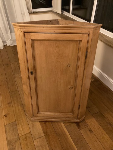 Vintage pitch pine corner - pitch-pine,
