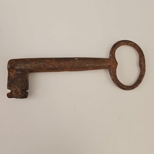 Large iron 19th century - large,