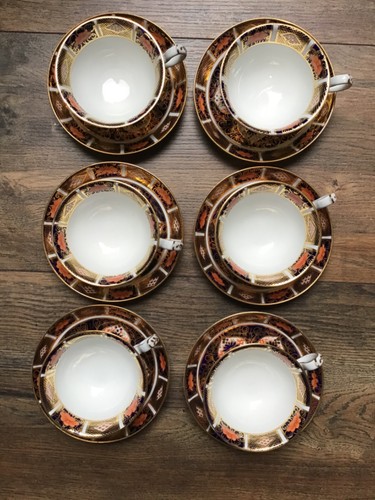 Set cups and 6 - cups, saucers