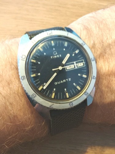 Vintage 1970s timex electric - q,