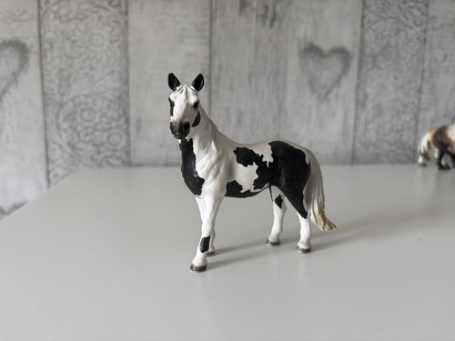 Retired schleich horse pinto - [retired],