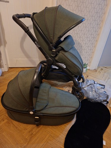 Egg babystyle forest green - by,