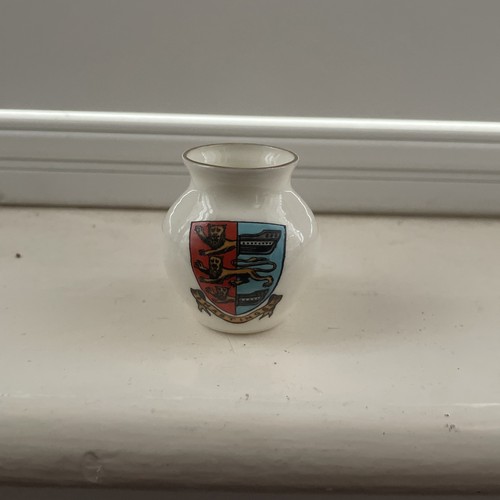 Goss crested ware - wh, model