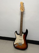 Left-handed Electric Guitar Strat Tanglewood Classic Style Sunburst Stratocaster