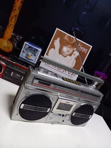 Sanyo x830 metal boombox - mr-x830,